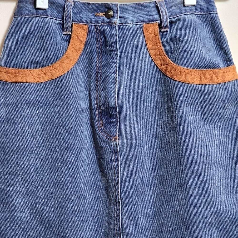 Vintage maxi denim skirt color blue with brown suede details size 4 - Picture 3 of 4